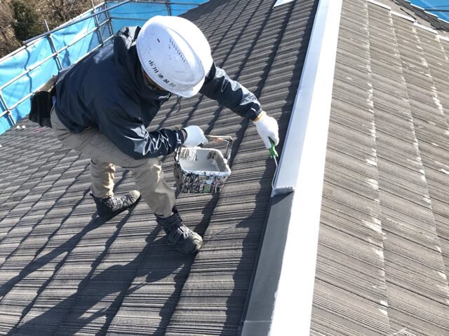 屋根塗装の様子